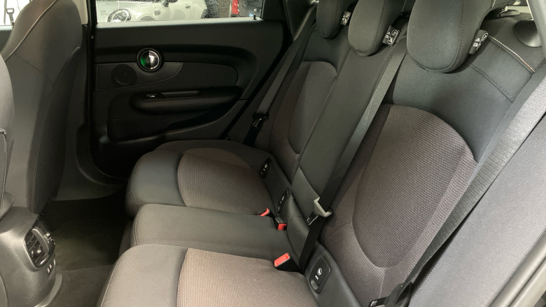 MINI Clubman 1.5 Cooper Exclusive 6dr Auto [Comfort/Nav+ Pack] Petrol Estate